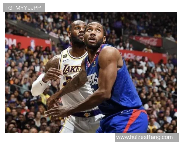 快船客场击败黄蜂，伦纳德率队取胜